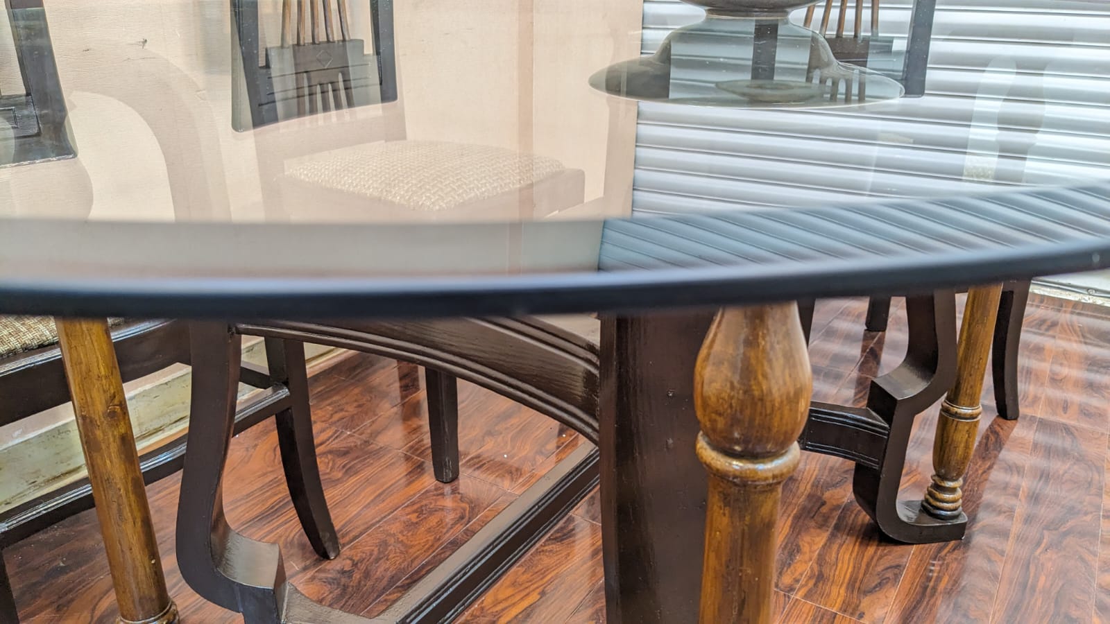 Solid Sheesham Wood 6 Seater Dining Table