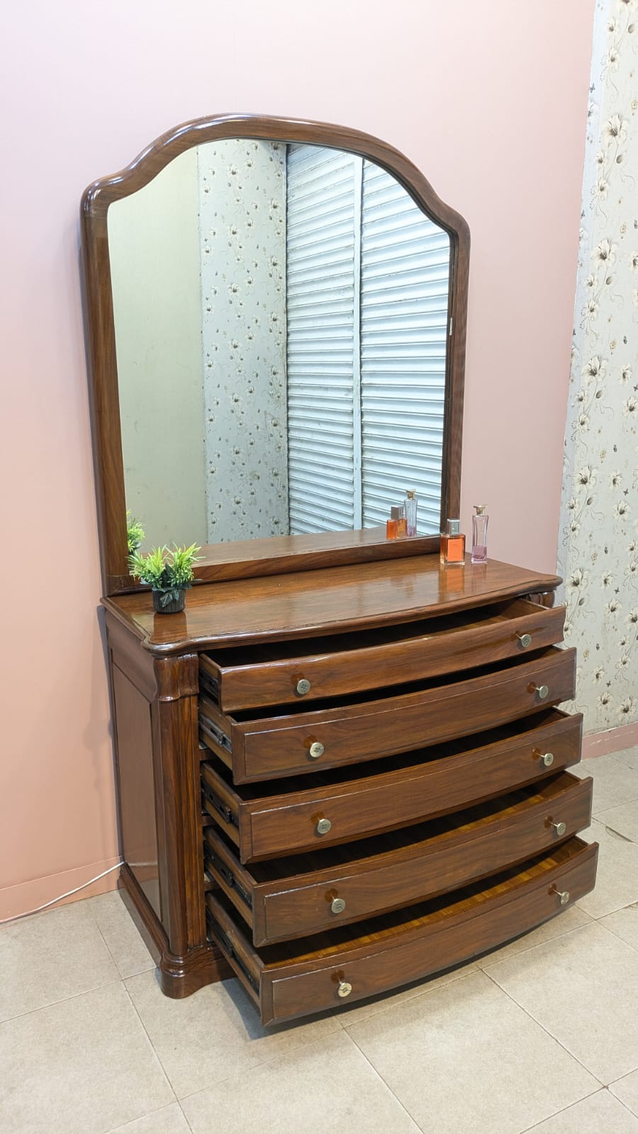 Beautiful Sheesham Wood King Size Bed Set