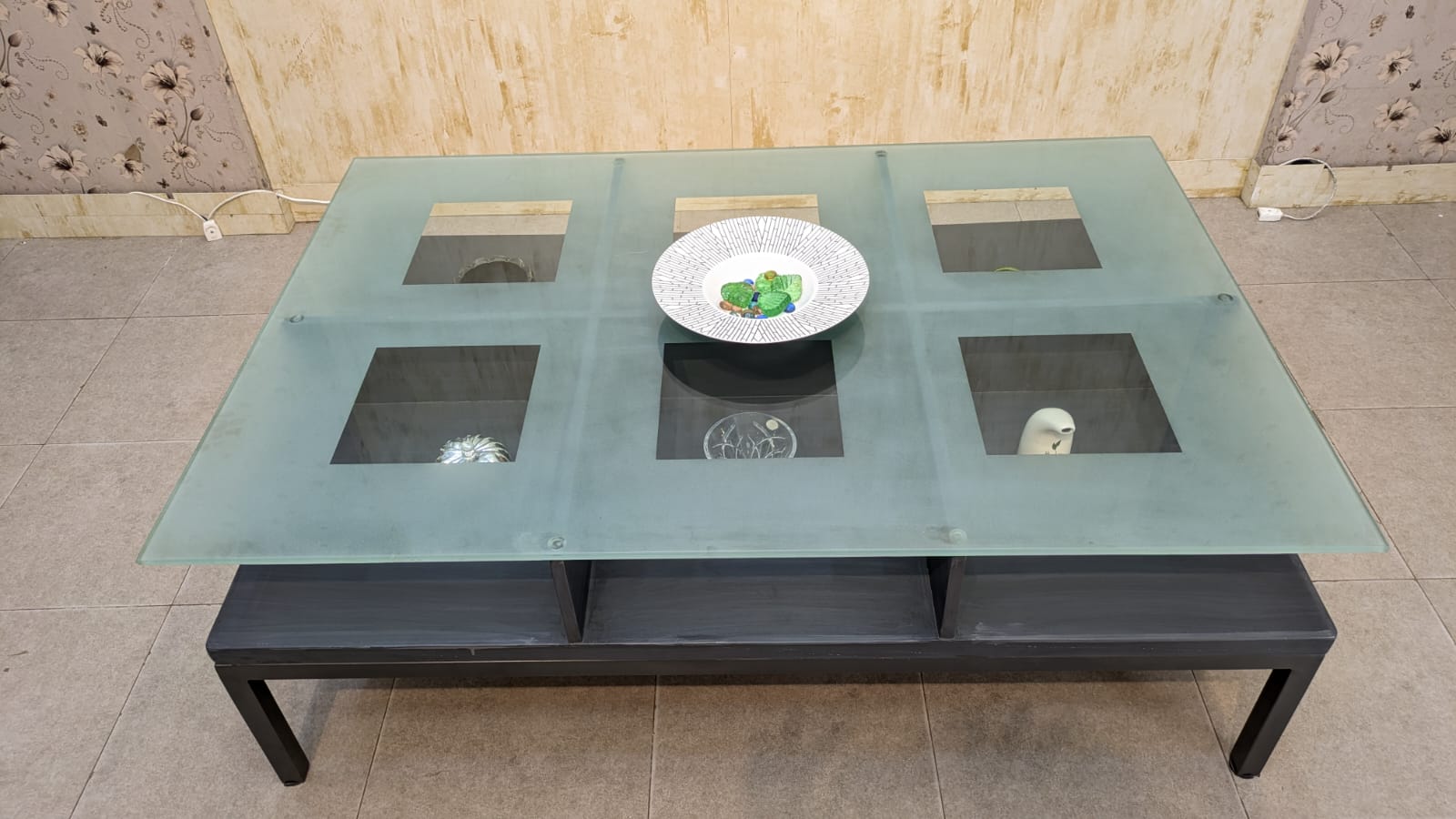 Center Table with 2 Side Tables