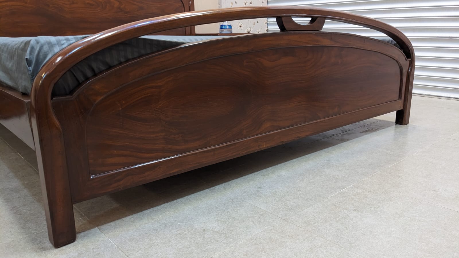 King Size Bed with 2 Side Tables