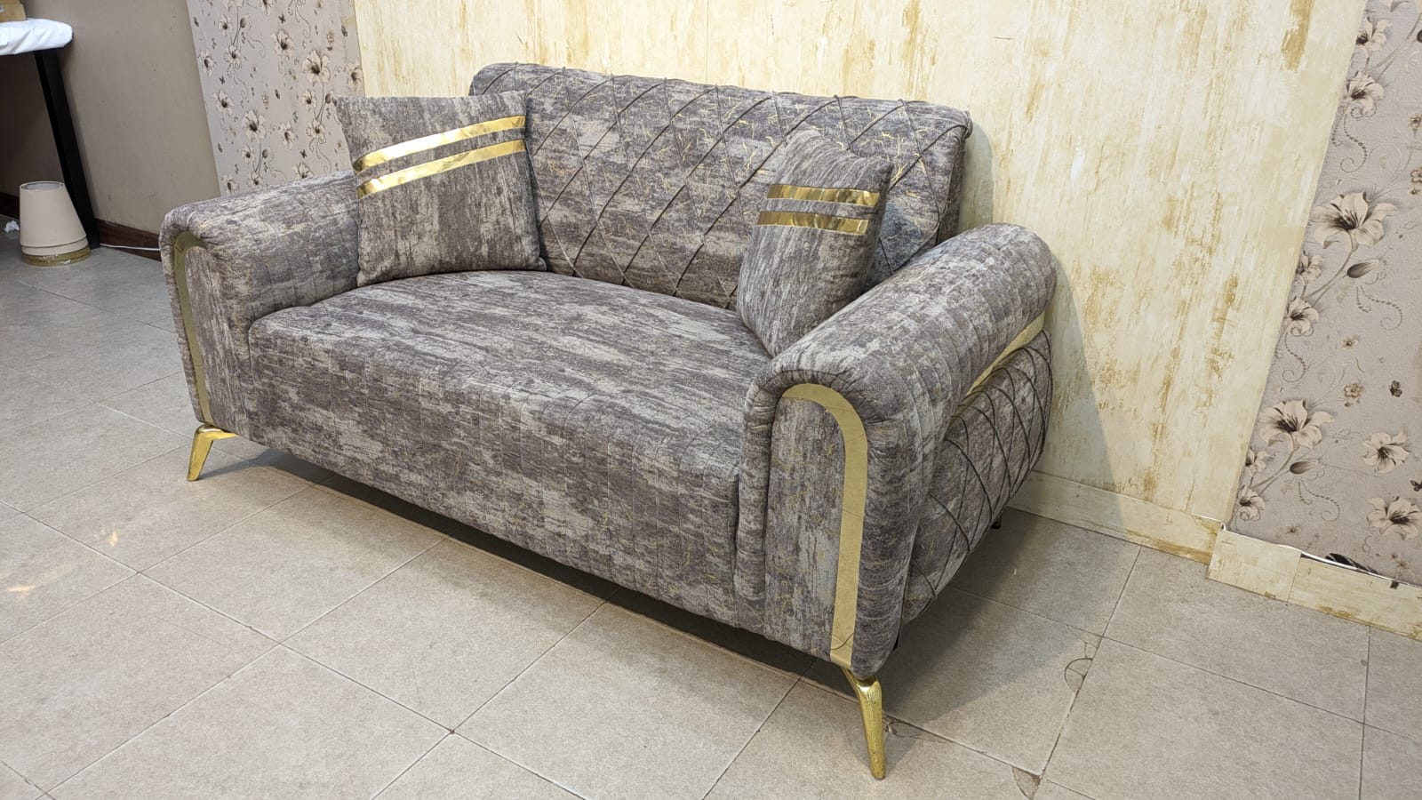 Turkish Design 7 Seater Sofa Set with Center Table