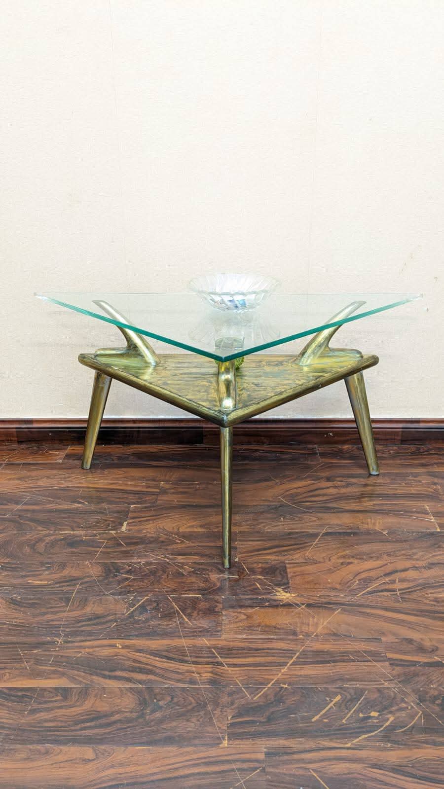 Corner Table