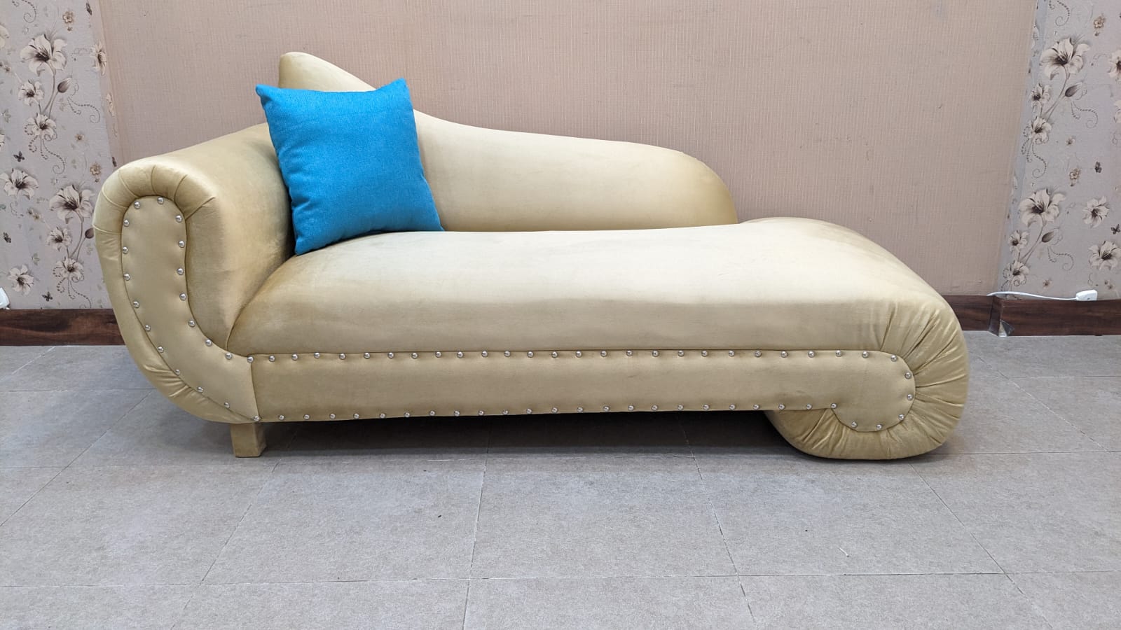 2.5 Seater Love Seat