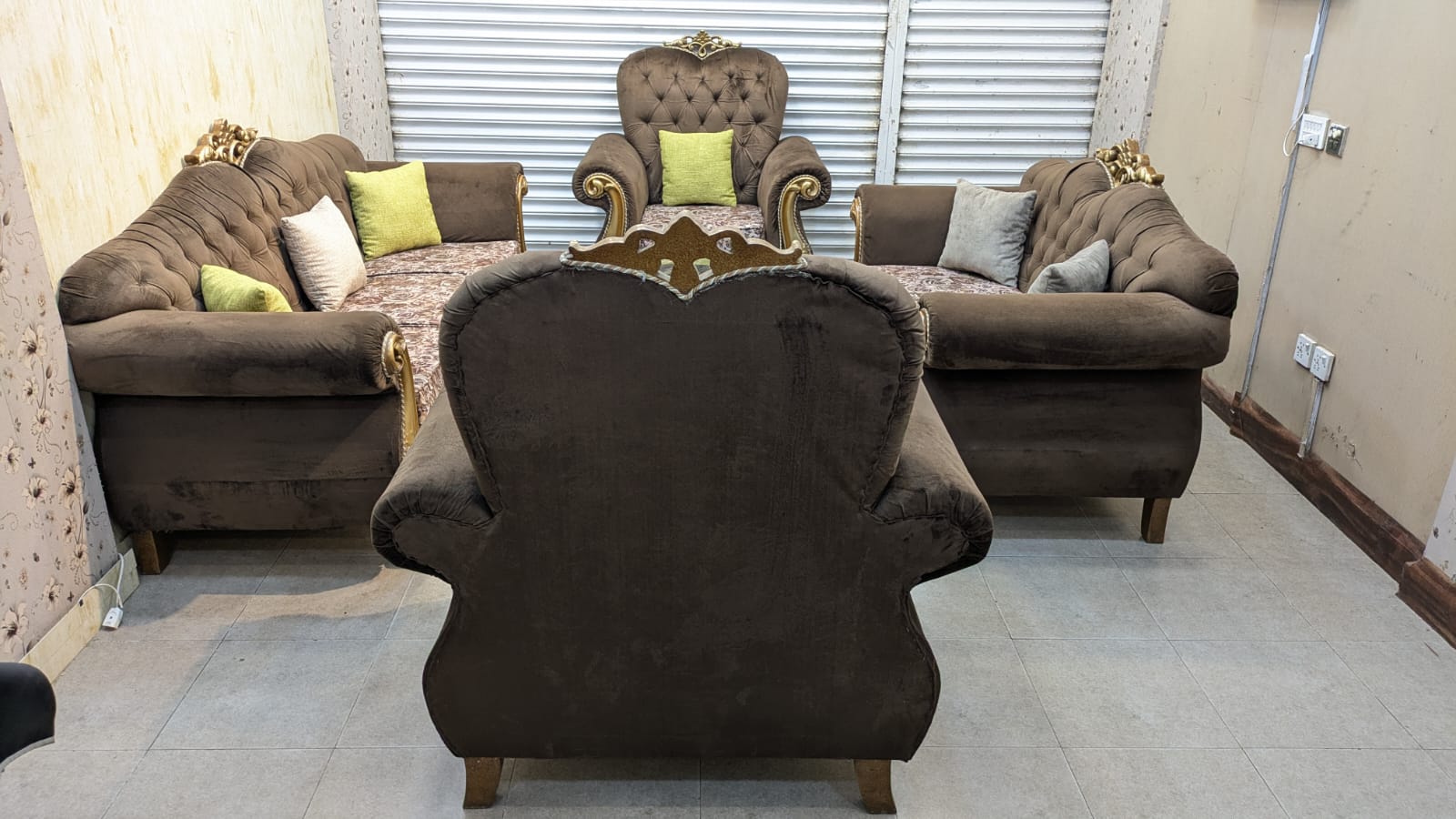 Luxurious 7 Seater Sofa Set