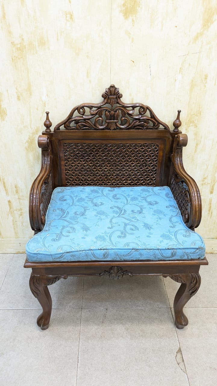 Antique 5 Seater Sofa Set