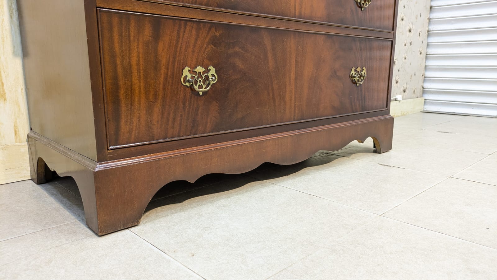 Imported Mahagony Bachelor Chest Of Drawers