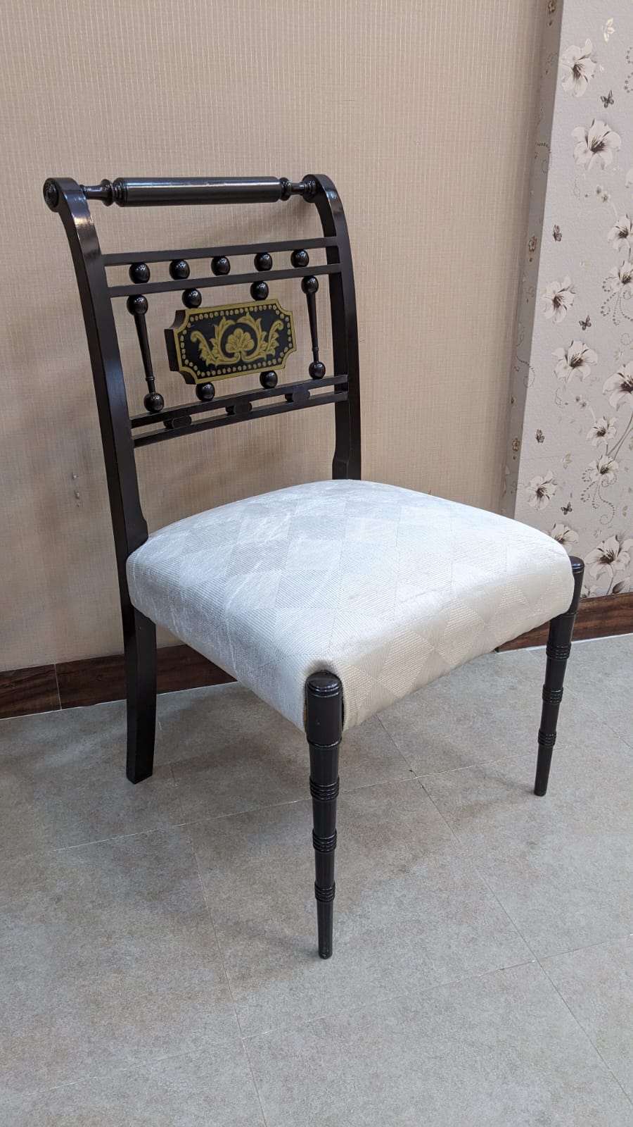 6 Seater Dining Table