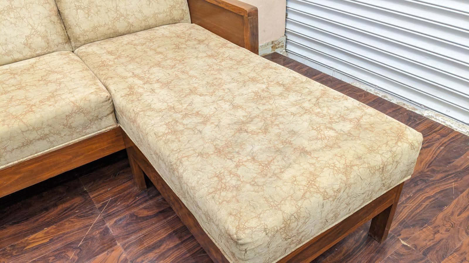 4 Seater L Shape Sofa Set
