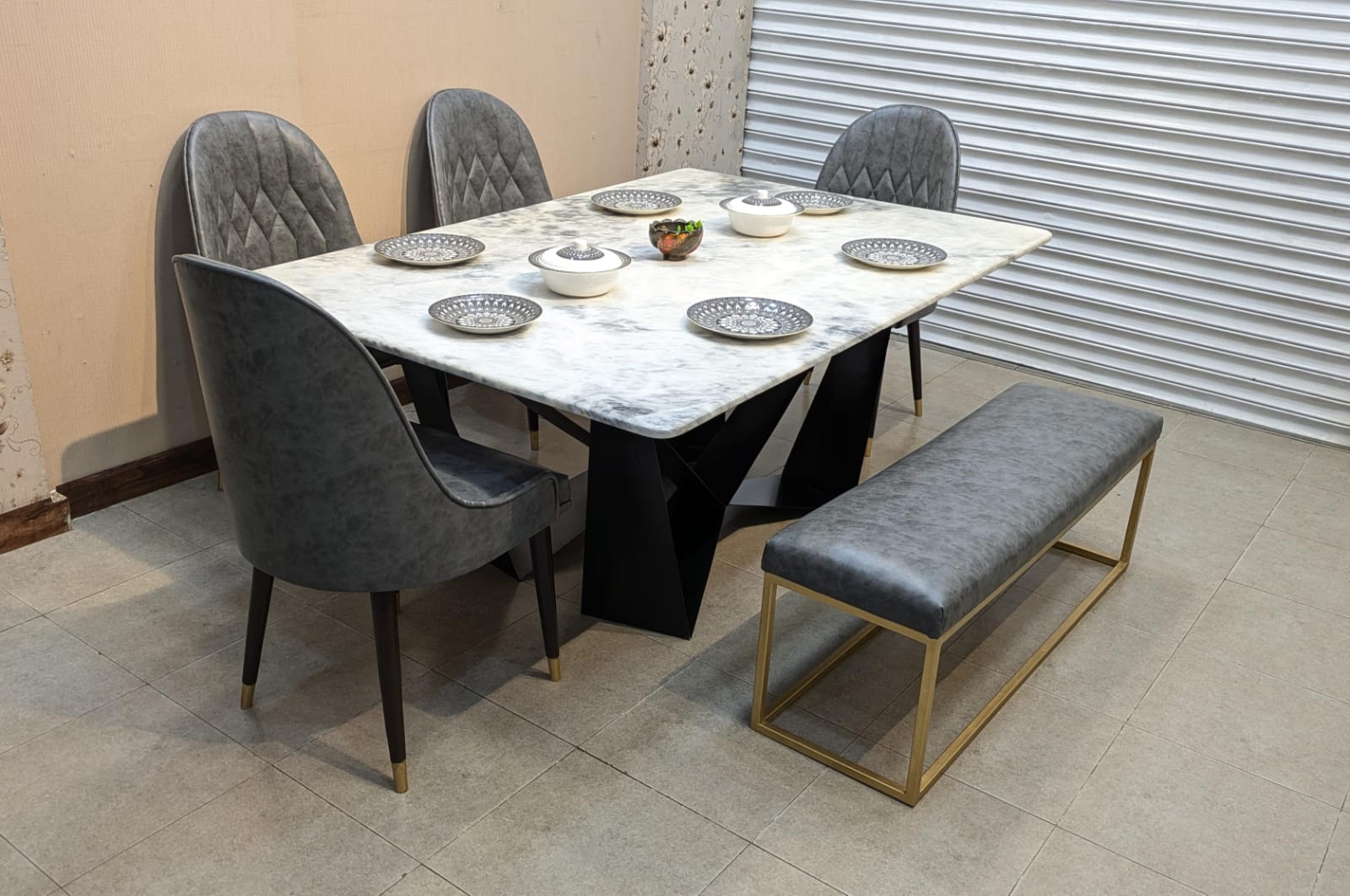 Luxury Design 6 Seater Marble Top Dining Table