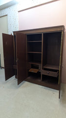 ELEGANT 3-DOOR ALMIRAH – STYLE MEETS STORAGE