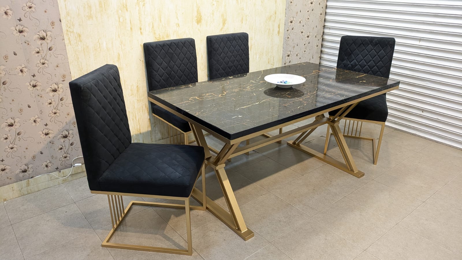 6 Seater Dinning Table
