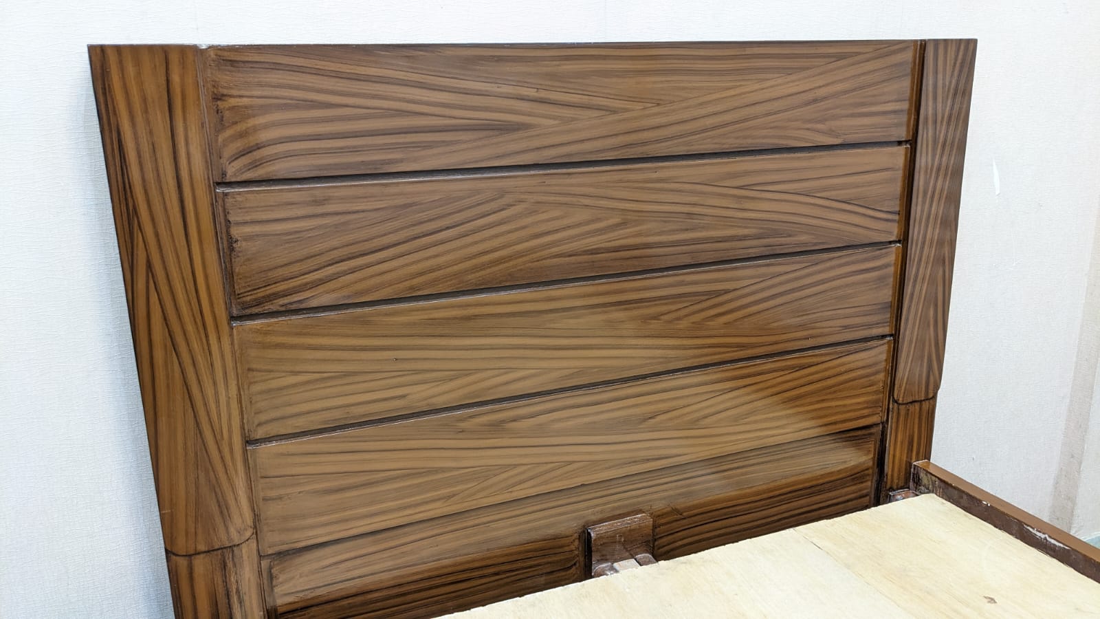 Twin Size Bed