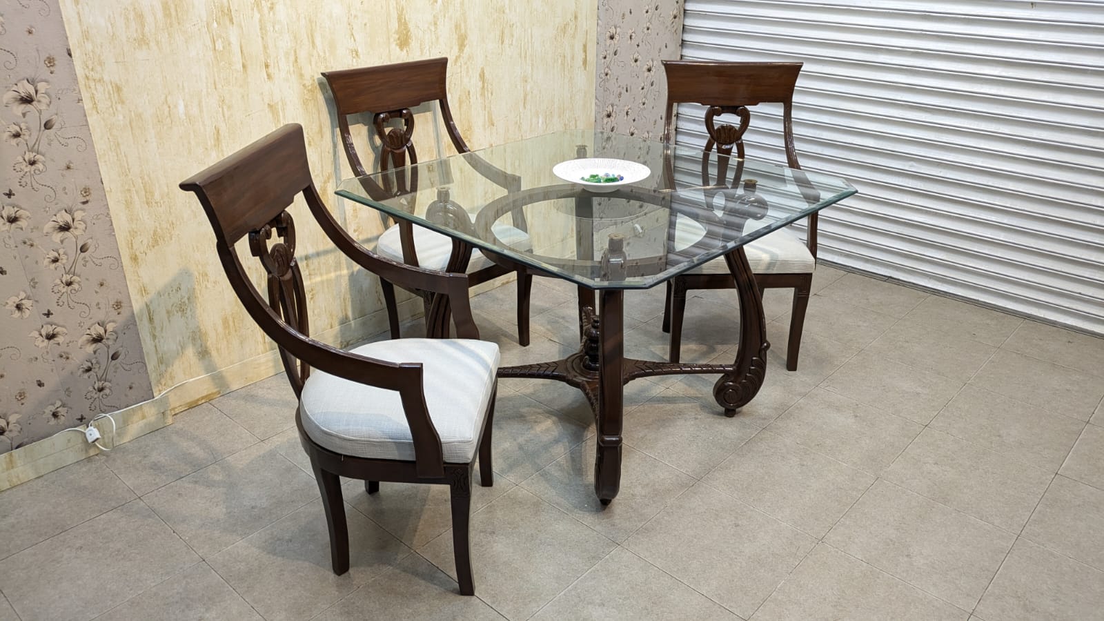 Premium Solid Sheesham Wood 4 Seater Dining Table