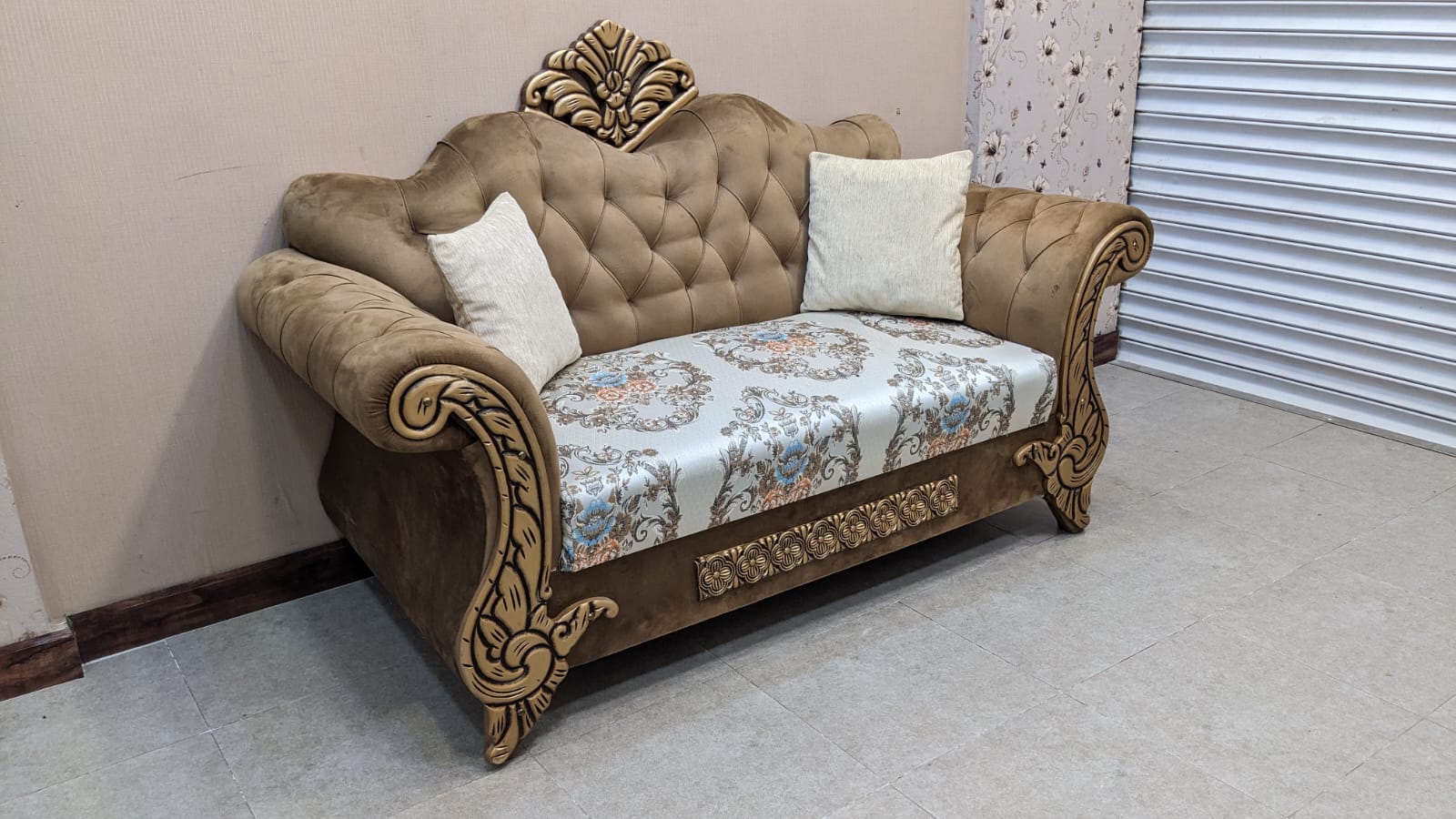 Luxurious 7 Seater Sofa Set